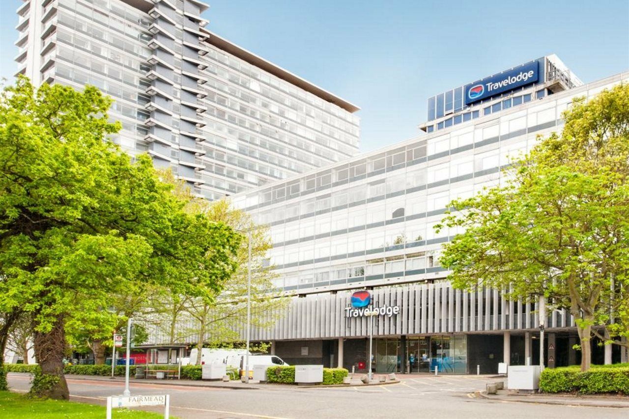 Travelodge London Chessington Tolworth Exterior foto